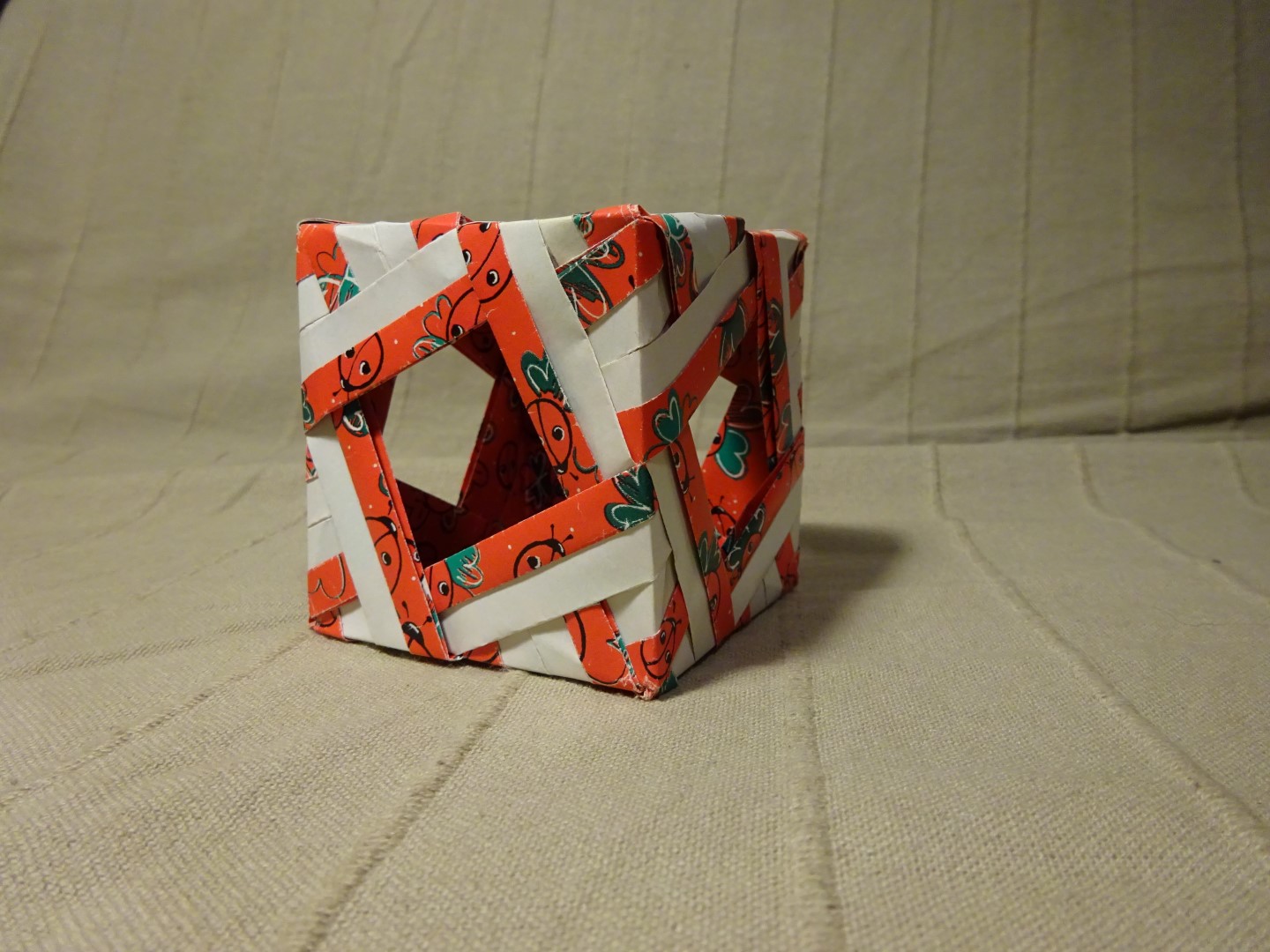 Origami.Lyukas-kocka-1